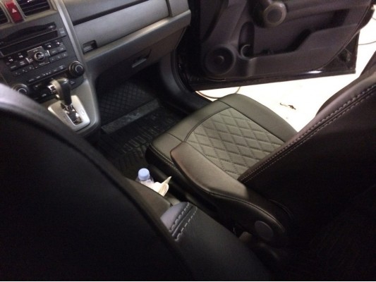 Авточехлы на Honda CR-V 3