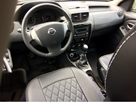 Авточехлы на Nissan Terrano