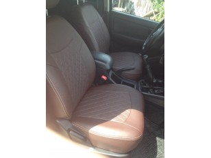 Авточехлы на Toyota Hilux