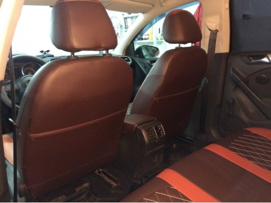 Авточехлы на Volkswagen Golf 6